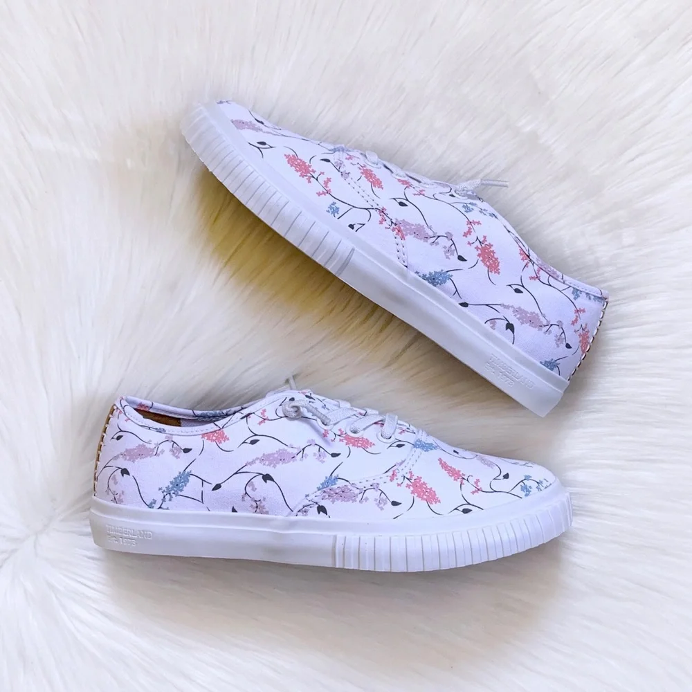 Timberland Newport Bay White Floral Canvas Sneaker - Picture 4 of 6